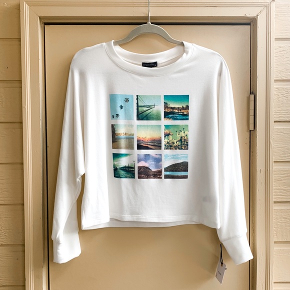 NWT Originality - Long Sleeve Travel Pic Collage - Picture 3 of 6
